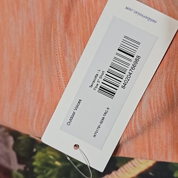 Outdoor Voices Terracotta Shorts Size Large NWT - Picture 3 of 5